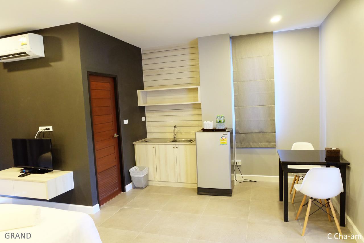 C Cha-Am Hotel Eksteriør bilde