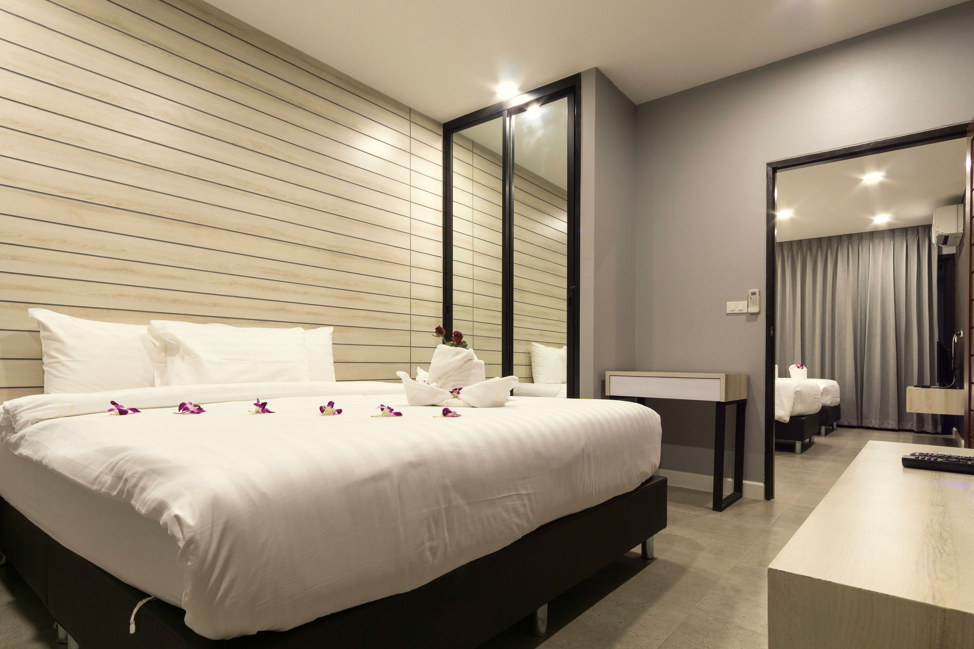 C Cha-Am Hotel Eksteriør bilde
