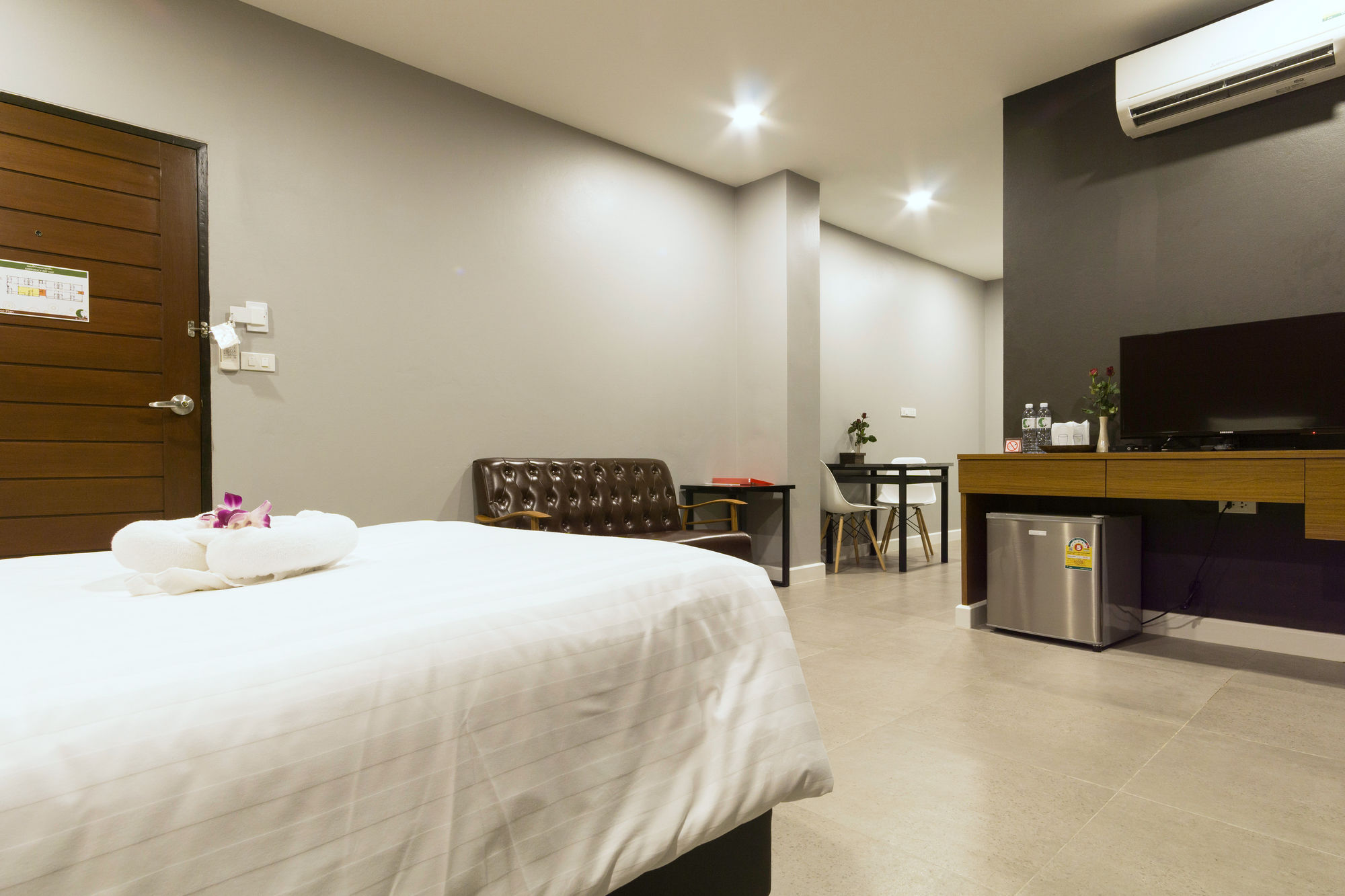 C Cha-Am Hotel Eksteriør bilde